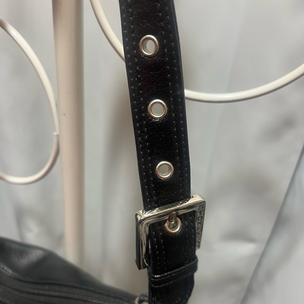 Stone & Co. Black Leather Shoulder Bag with Signature Design - Picture 7 of 13